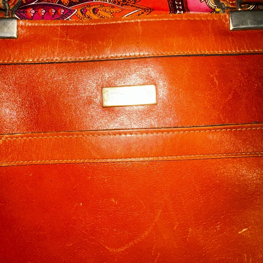 Classic Brown Leather Women's portfolio style bag - Picture 3 of 8